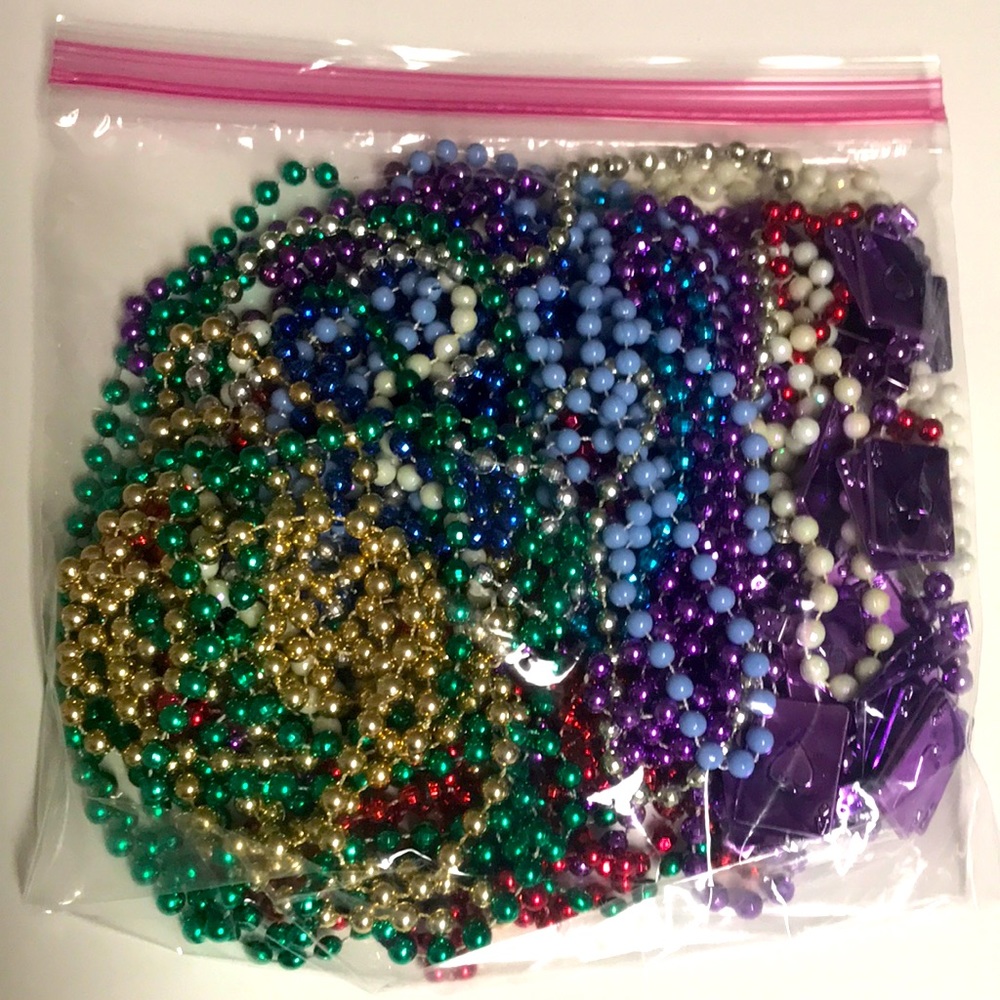 Mardi Gras Bead Necklaces (24)